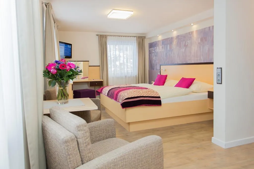 Hotel & Art Kristiana Saalbach-Hinterglemm 4*,